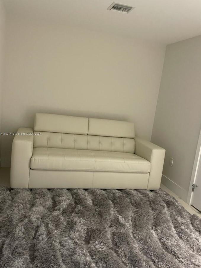 16385 Biscayne Blvd 602, North Miami Beach, Florida 33160, 1 Bedroom Bedrooms, ,2 BathroomsBathrooms,Residentiallease,For Rent,16385 Biscayne Blvd 602,A11521449