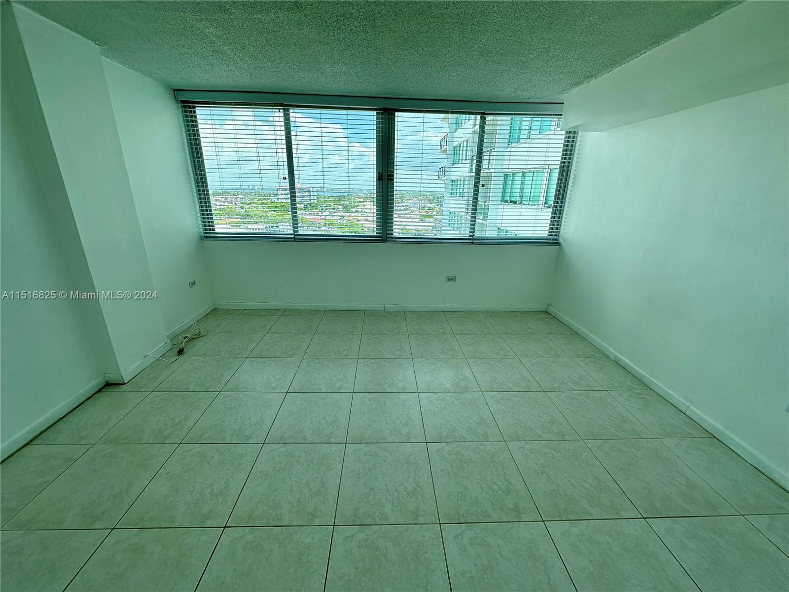 7135 Collins Ave 1721, Miami Beach, Florida 33141, 1 Bedroom Bedrooms, ,2 BathroomsBathrooms,Residential,For Sale,7135 Collins Ave 1721,A11516825