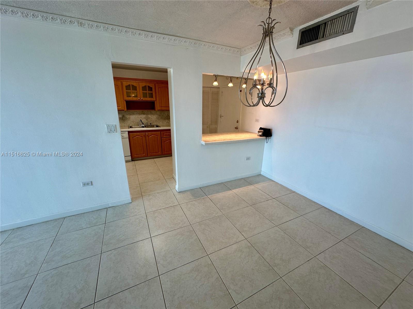 7135 Collins Ave 1721, Miami Beach, Florida 33141, 1 Bedroom Bedrooms, ,2 BathroomsBathrooms,Residential,For Sale,7135 Collins Ave 1721,A11516825