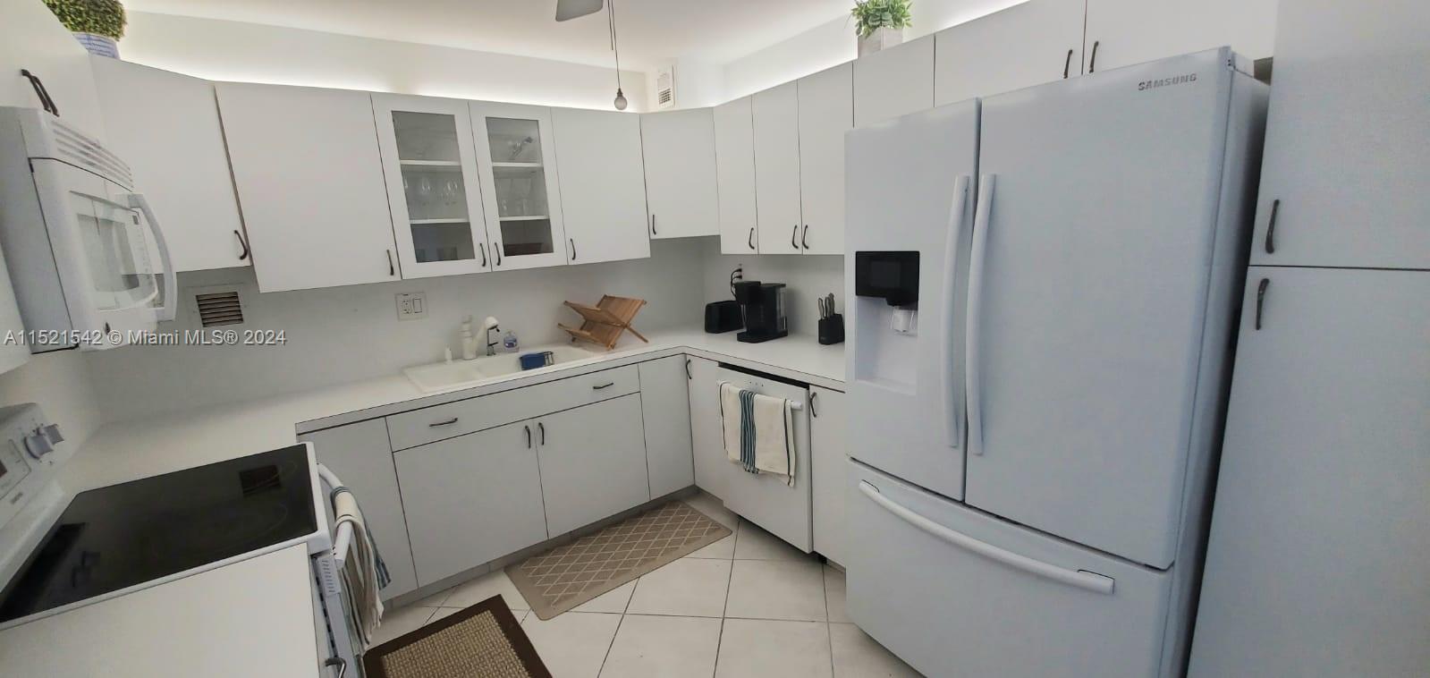 2450 NE 135th St 803, North Miami, Florida 33181, 2 Bedrooms Bedrooms, ,2 BathroomsBathrooms,Residentiallease,For Rent,2450 NE 135th St 803,A11521542