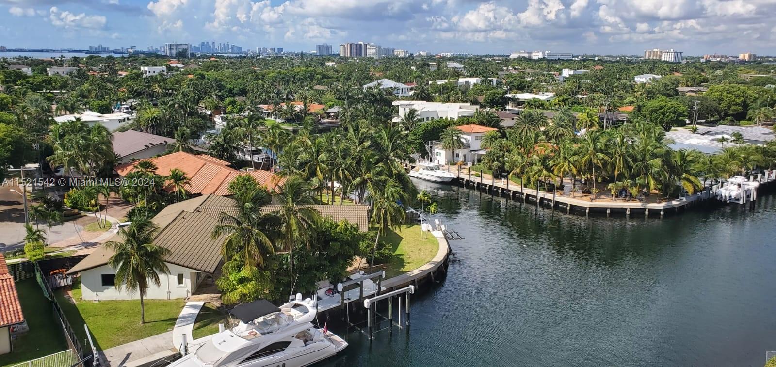 2450 NE 135th St 803, North Miami, Florida 33181, 2 Bedrooms Bedrooms, ,2 BathroomsBathrooms,Residentiallease,For Rent,2450 NE 135th St 803,A11521542