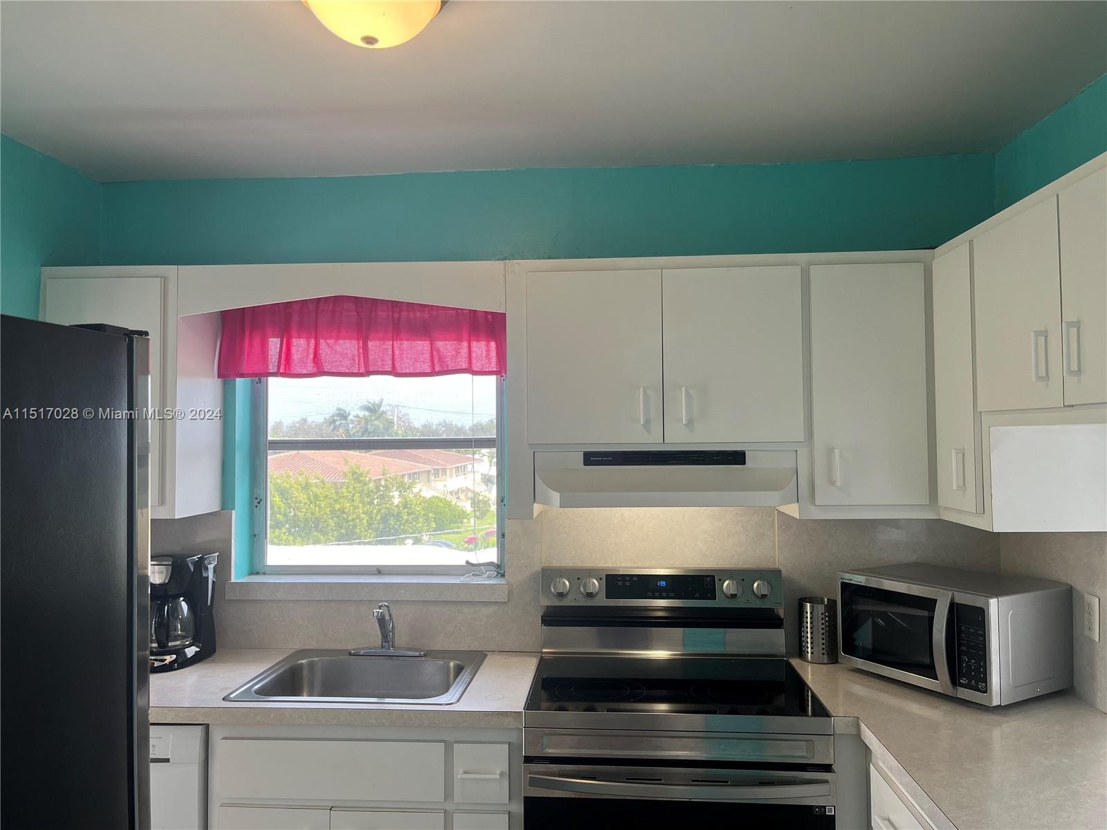 1951 NE 39th St 348, Lighthouse Point, Florida 33064, 2 Bedrooms Bedrooms, ,2 BathroomsBathrooms,Residential,For Sale,1951 NE 39th St 348,A11517028