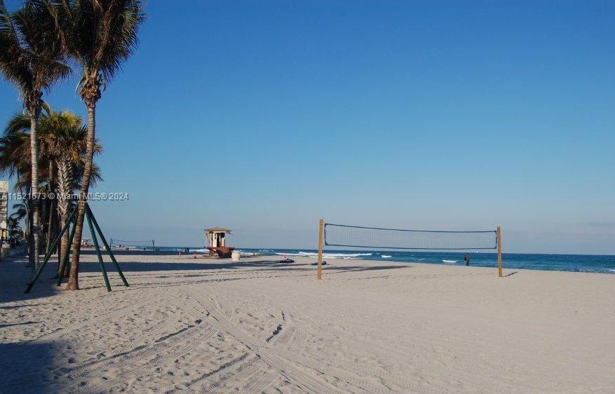 2100 Van Buren St 313, Hollywood, Florida 33020, 1 Bedroom Bedrooms, ,1 BathroomBathrooms,Residential,For Sale,2100 Van Buren St 313,A11521673