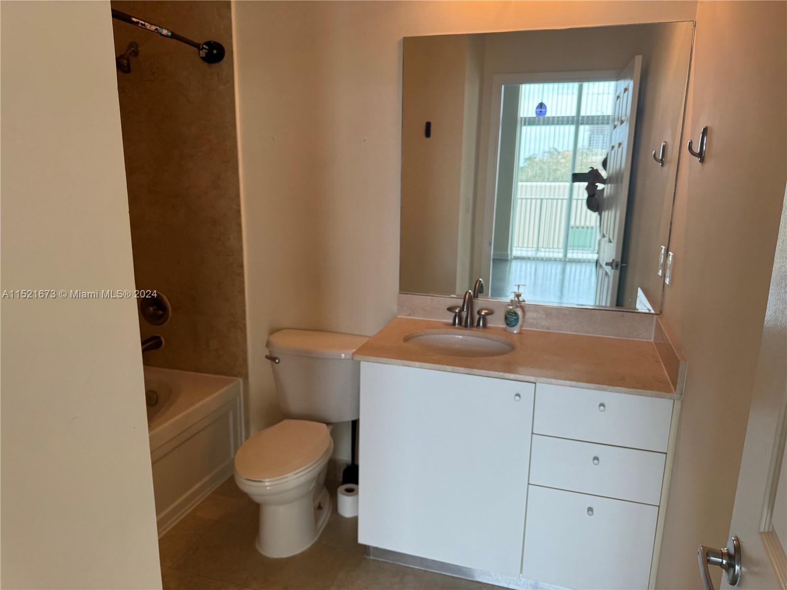 2100 Van Buren St 313, Hollywood, Florida 33020, 1 Bedroom Bedrooms, ,1 BathroomBathrooms,Residential,For Sale,2100 Van Buren St 313,A11521673