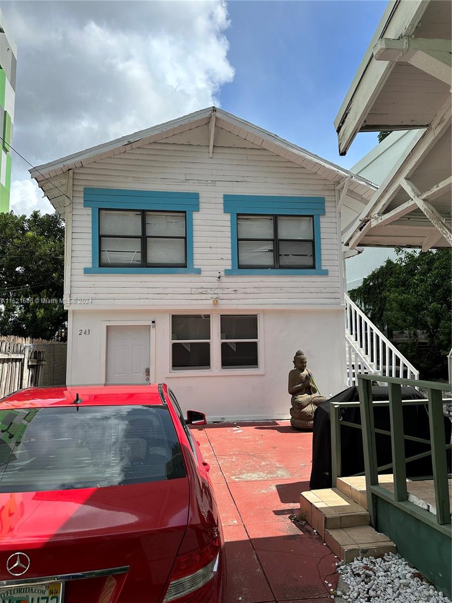 245 NE 25th St, Miami, Florida 33137, 5 Bedrooms Bedrooms, ,3 BathroomsBathrooms,Residential,For Sale,245 NE 25th St,A11521686