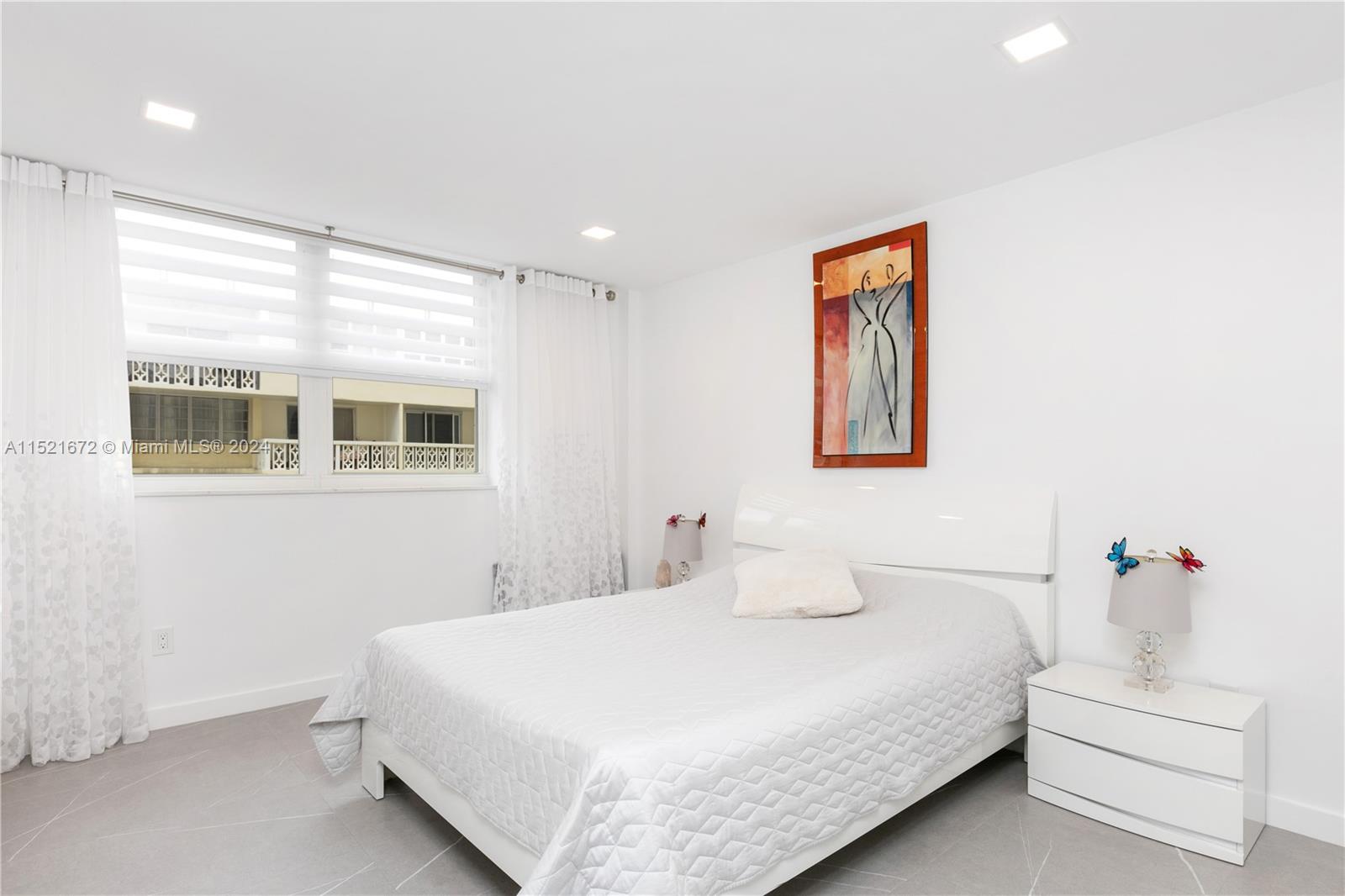 1833 S Ocean Dr 1009, Hallandale Beach, Florida 33009, 2 Bedrooms Bedrooms, ,2 BathroomsBathrooms,Residential,For Sale,1833 S Ocean Dr 1009,A11521672