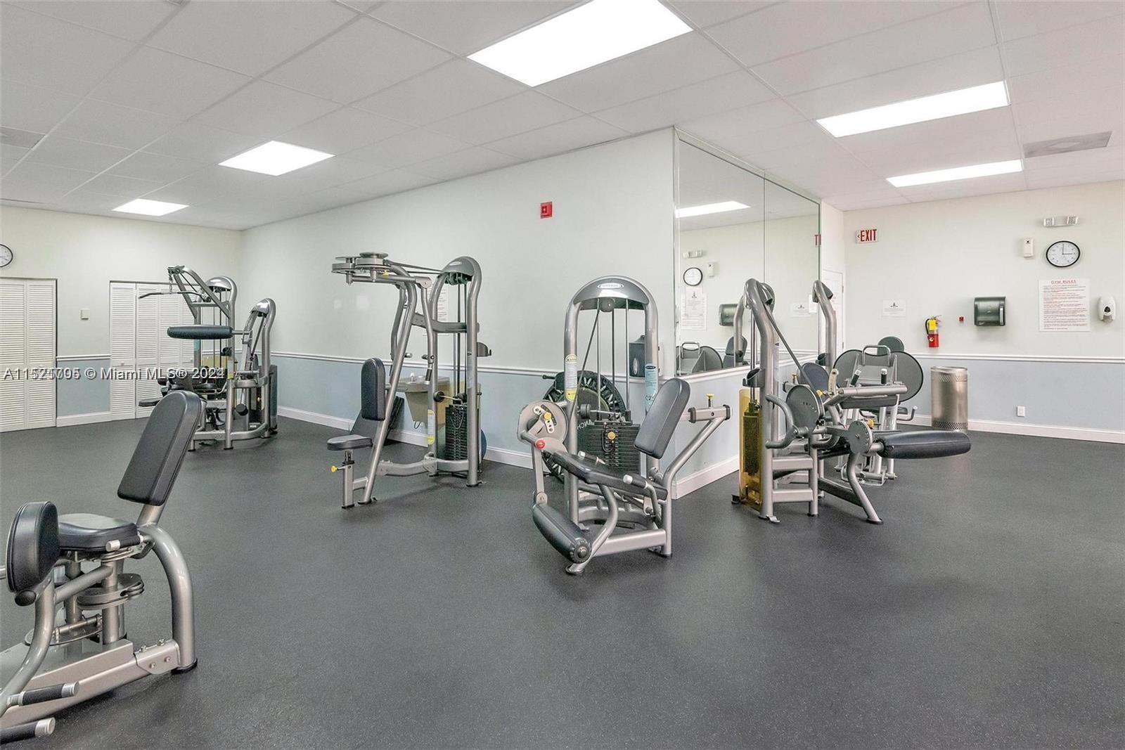 2401 S Ocean Dr 404, Hollywood, Florida 33019, 2 Bedrooms Bedrooms, ,2 BathroomsBathrooms,Residentiallease,For Rent,2401 S Ocean Dr 404,A11521705