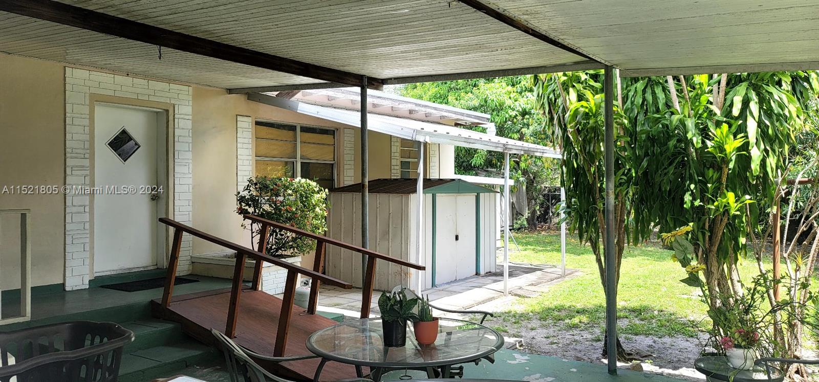 159 E 7th St, Hialeah, Florida 33010, 4 Bedrooms Bedrooms, ,2 BathroomsBathrooms,Residential,For Sale,159 E 7th St,A11521805