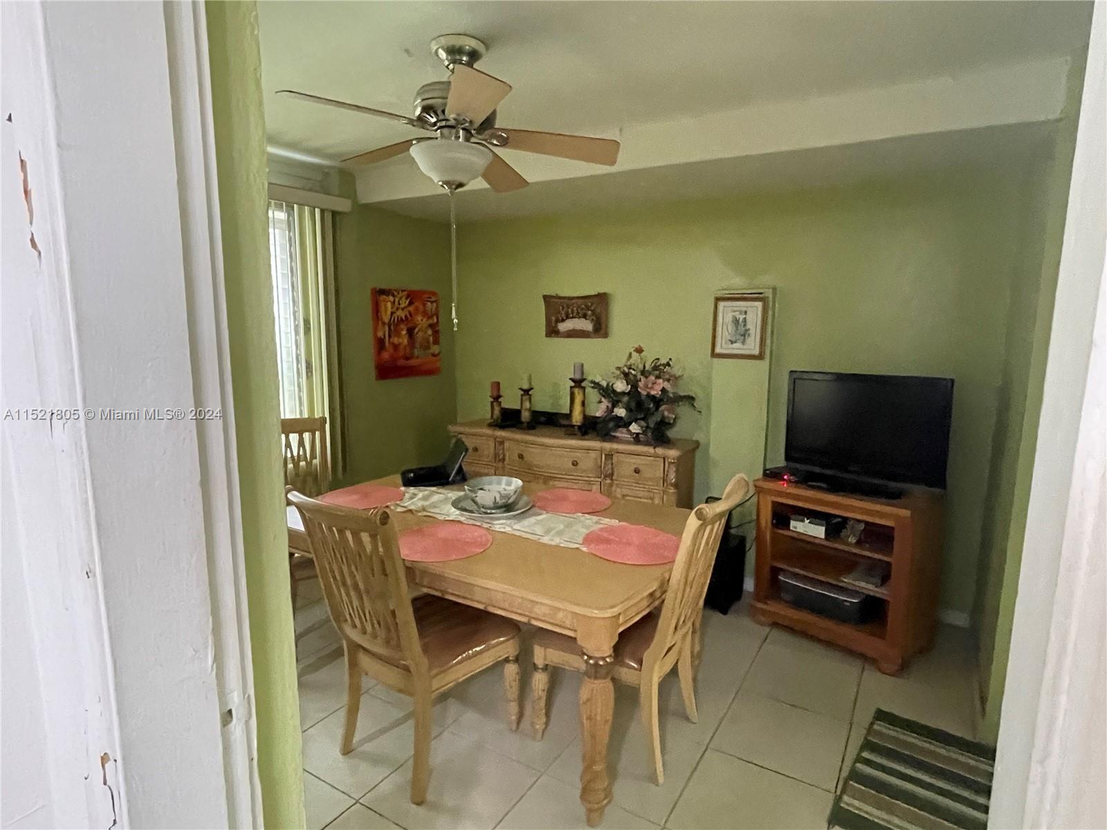 159 E 7th St, Hialeah, Florida 33010, 4 Bedrooms Bedrooms, ,2 BathroomsBathrooms,Residential,For Sale,159 E 7th St,A11521805