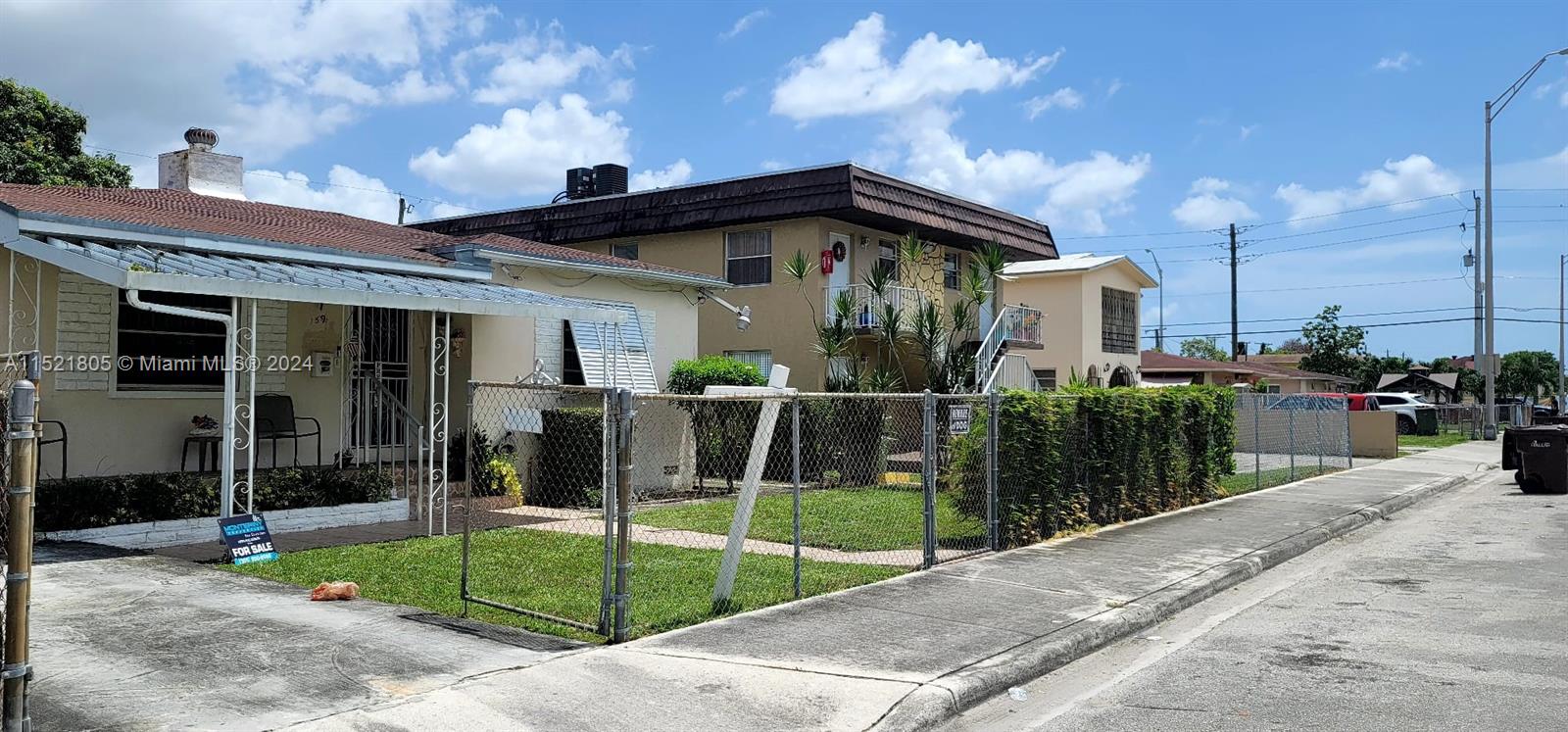 159 E 7th St, Hialeah, Florida 33010, 4 Bedrooms Bedrooms, ,2 BathroomsBathrooms,Residential,For Sale,159 E 7th St,A11521805