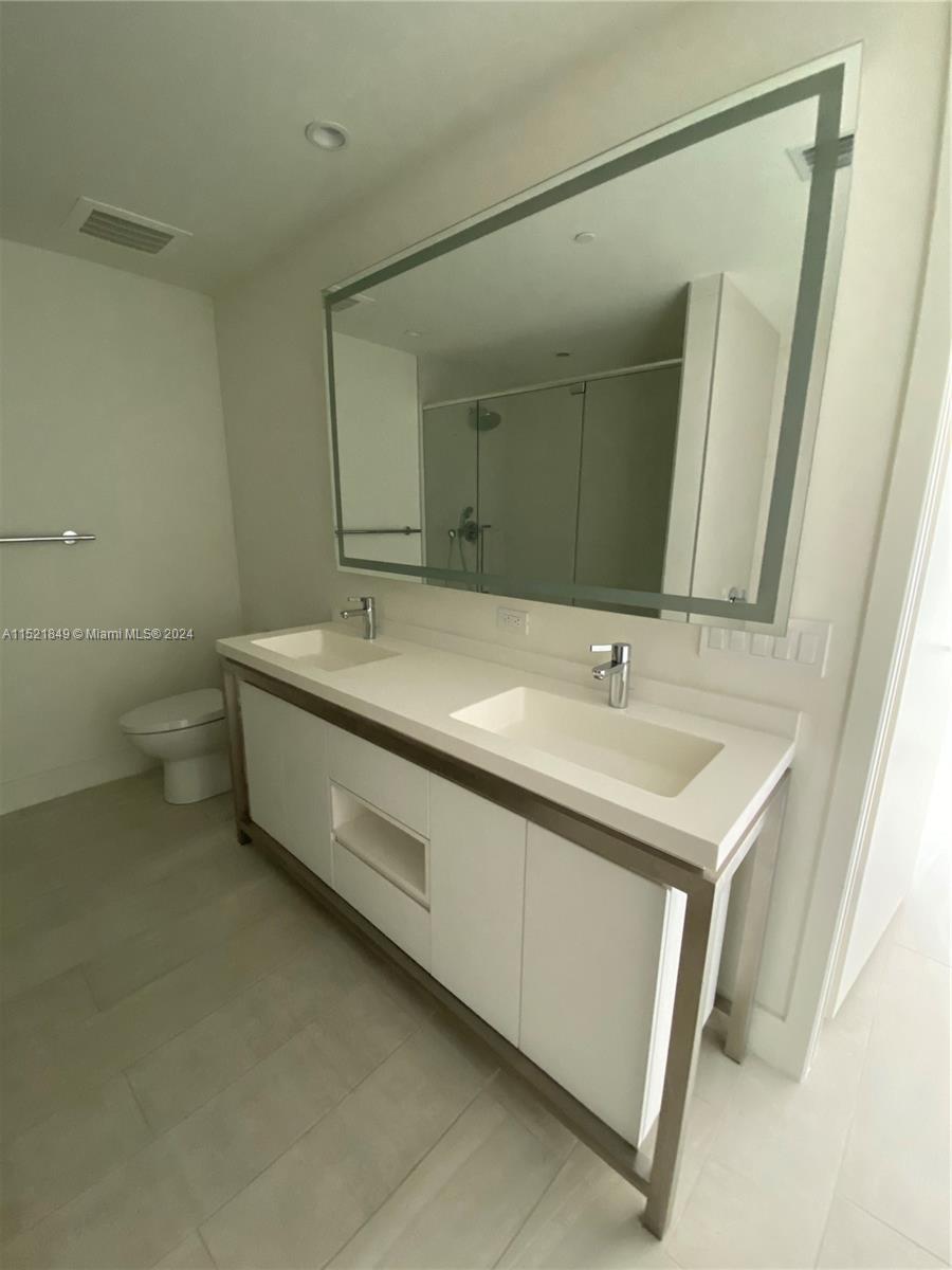 2000 Metropica Way 808, Sunrise, Florida 33323, 1 Bedroom Bedrooms, ,1 BathroomBathrooms,Residentiallease,For Rent,2000 Metropica Way 808,A11521849