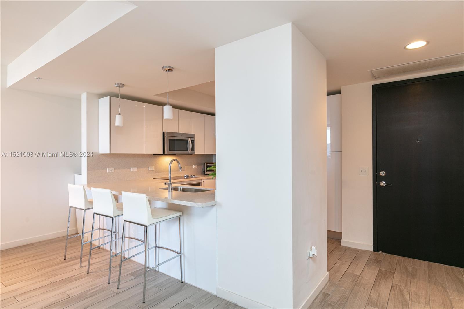 999 SW 1st Ave 2317, Miami, Florida 33130, 3 Bedrooms Bedrooms, ,2 BathroomsBathrooms,Residentiallease,For Rent,999 SW 1st Ave 2317,A11521098