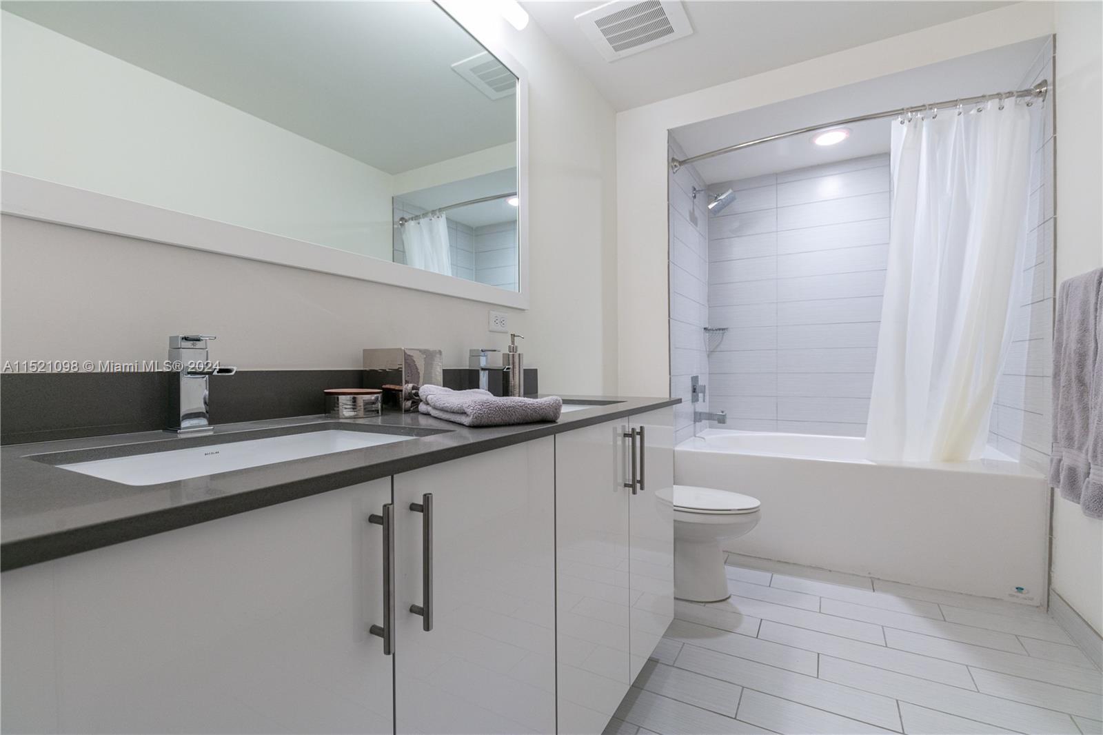 999 SW 1st Ave 2317, Miami, Florida 33130, 3 Bedrooms Bedrooms, ,2 BathroomsBathrooms,Residentiallease,For Rent,999 SW 1st Ave 2317,A11521098