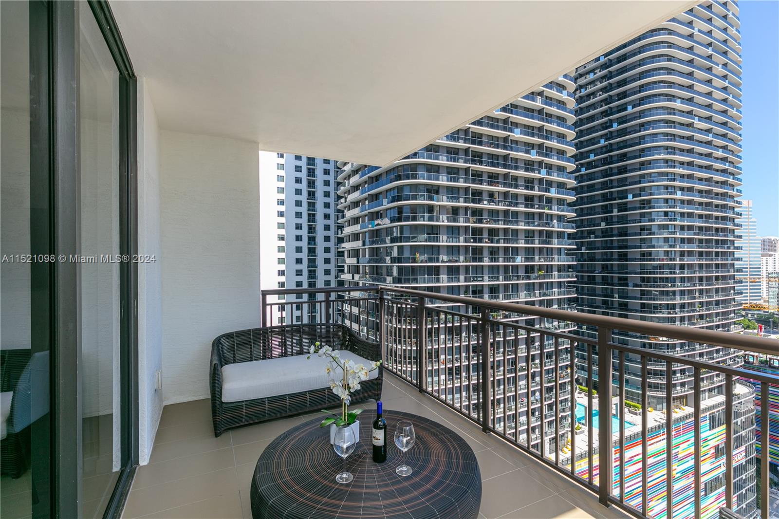 999 SW 1st Ave 2317, Miami, Florida 33130, 3 Bedrooms Bedrooms, ,2 BathroomsBathrooms,Residentiallease,For Rent,999 SW 1st Ave 2317,A11521098