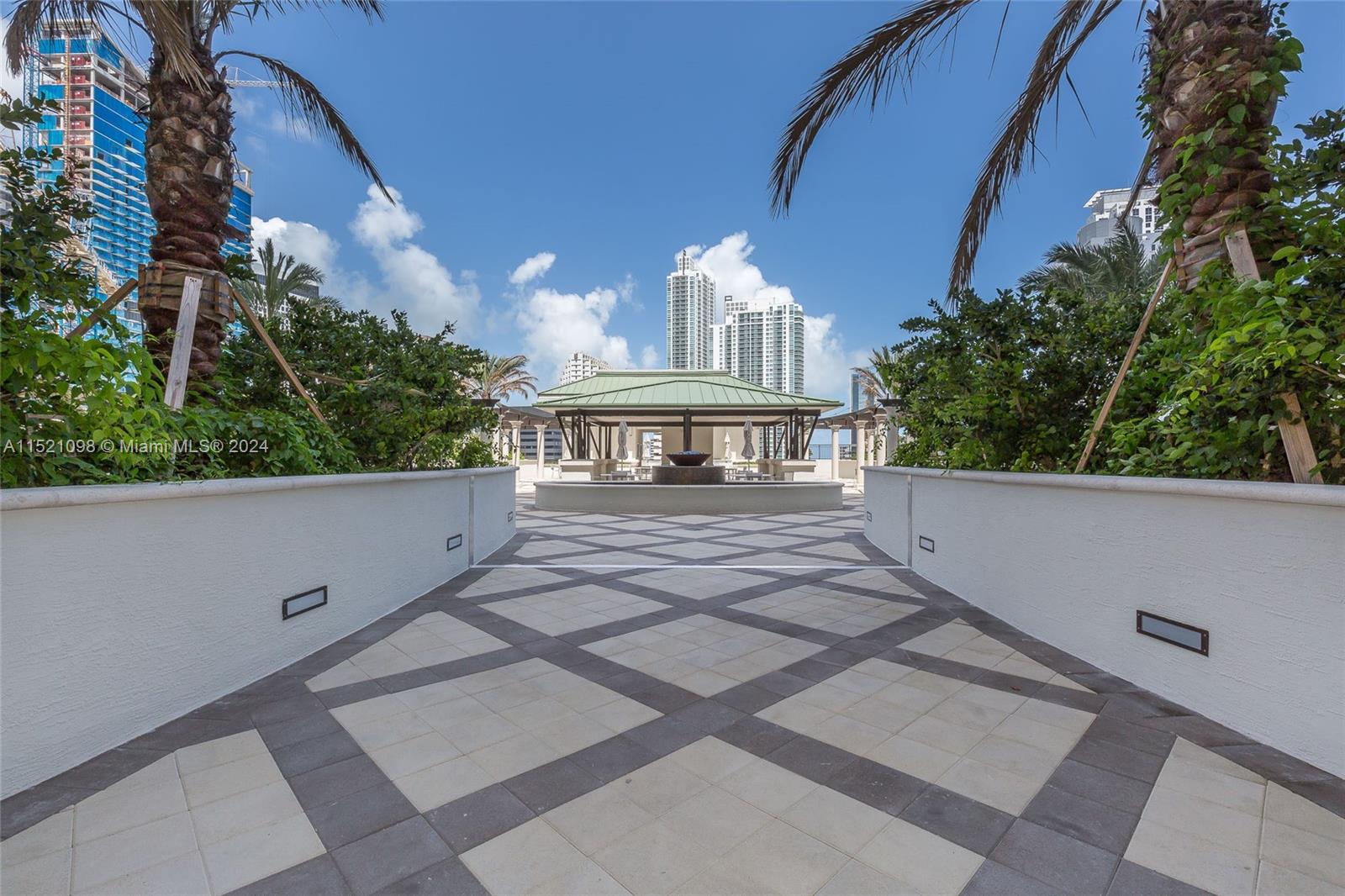 999 SW 1st Ave 2317, Miami, Florida 33130, 3 Bedrooms Bedrooms, ,2 BathroomsBathrooms,Residentiallease,For Rent,999 SW 1st Ave 2317,A11521098