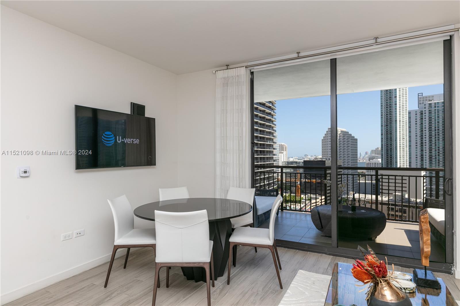 999 SW 1st Ave 2317, Miami, Florida 33130, 3 Bedrooms Bedrooms, ,2 BathroomsBathrooms,Residentiallease,For Rent,999 SW 1st Ave 2317,A11521098