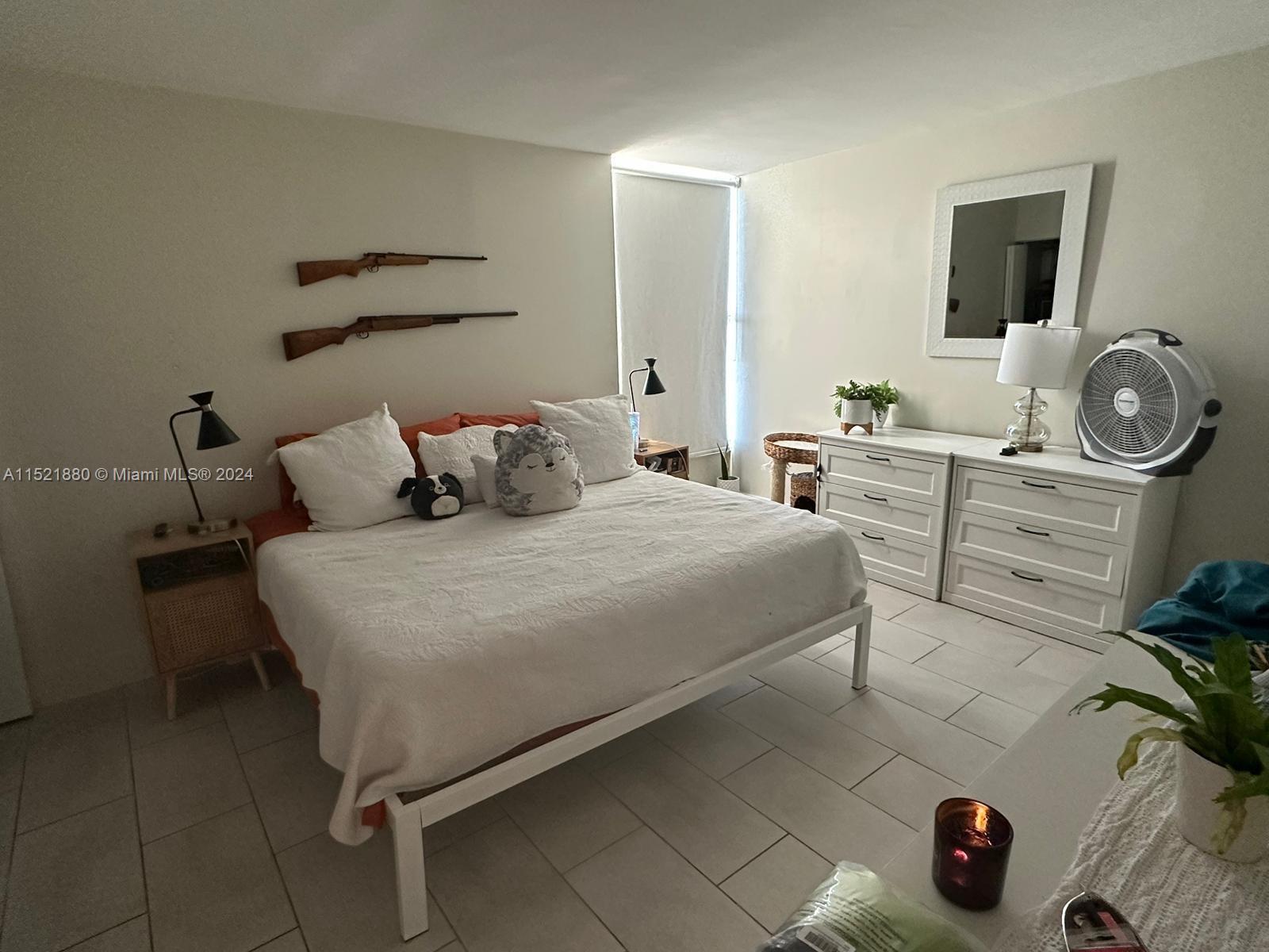 2000 NE 135th St 1004, North Miami, Florida 33181, 2 Bedrooms Bedrooms, ,2 BathroomsBathrooms,Residential,For Sale,2000 NE 135th St 1004,A11521880