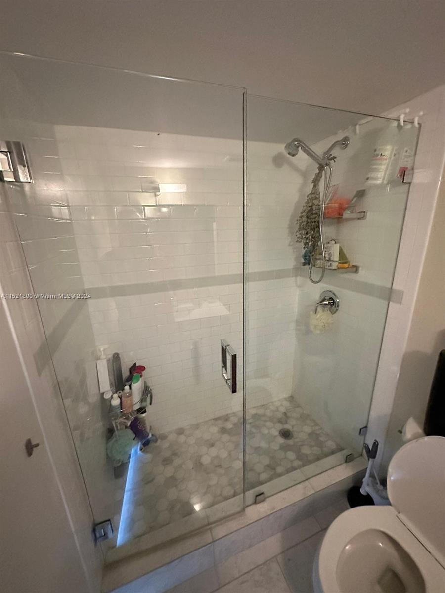 2000 NE 135th St 1004, North Miami, Florida 33181, 2 Bedrooms Bedrooms, ,2 BathroomsBathrooms,Residential,For Sale,2000 NE 135th St 1004,A11521880