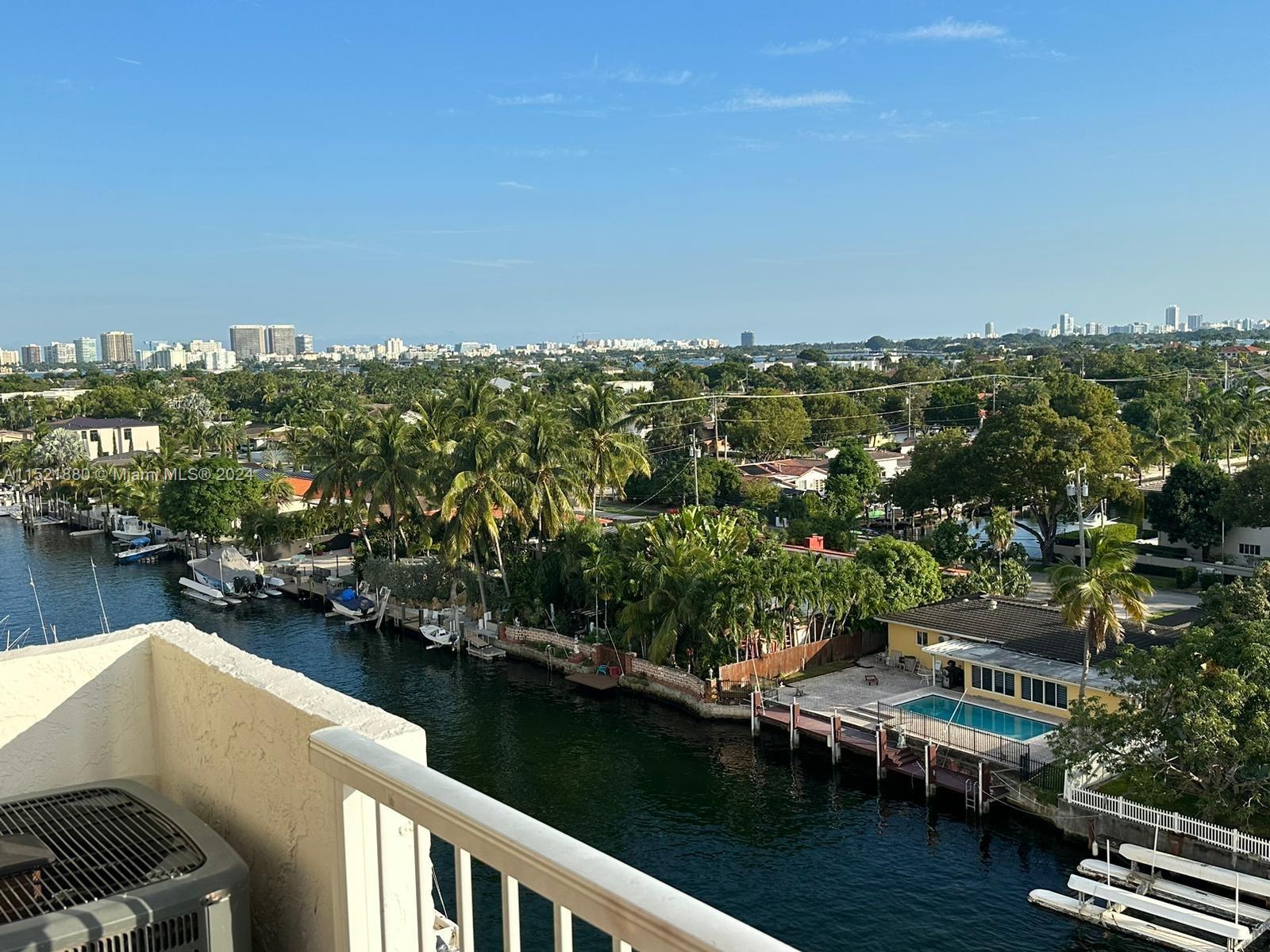 2000 NE 135th St 1004, North Miami, Florida 33181, 2 Bedrooms Bedrooms, ,2 BathroomsBathrooms,Residential,For Sale,2000 NE 135th St 1004,A11521880
