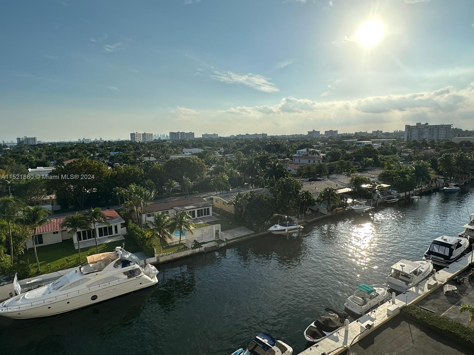 2000 NE 135th St 1004, North Miami, Florida 33181, 2 Bedrooms Bedrooms, ,2 BathroomsBathrooms,Residential,For Sale,2000 NE 135th St 1004,A11521880
