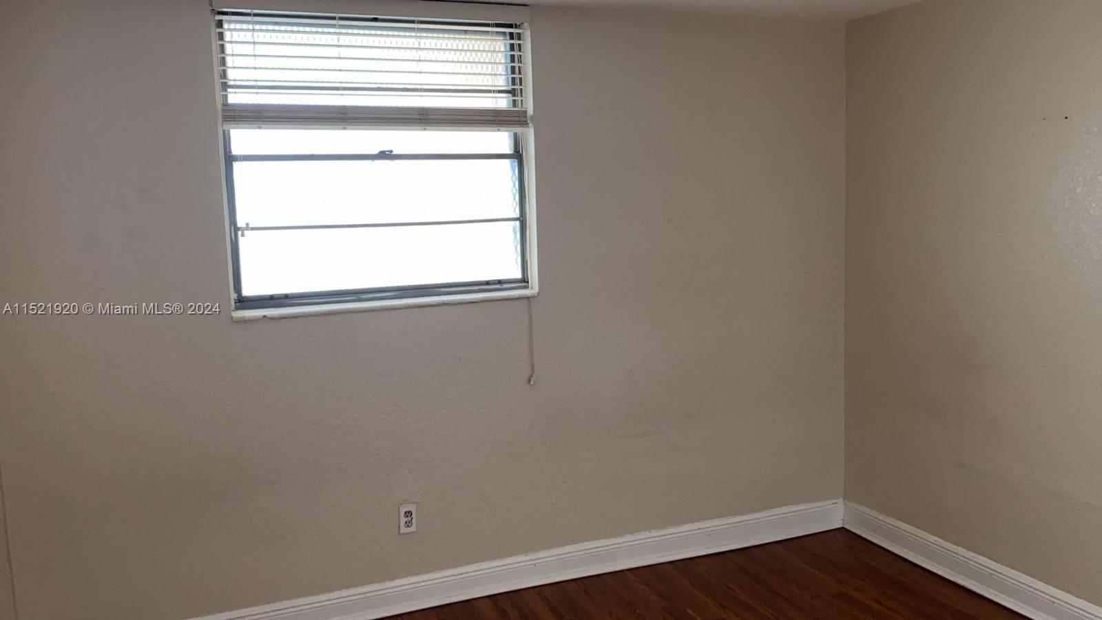 2000 NE 135th St 910, North Miami, Florida 33181, 2 Bedrooms Bedrooms, ,2 BathroomsBathrooms,Residential,For Sale,2000 NE 135th St 910,A11521920