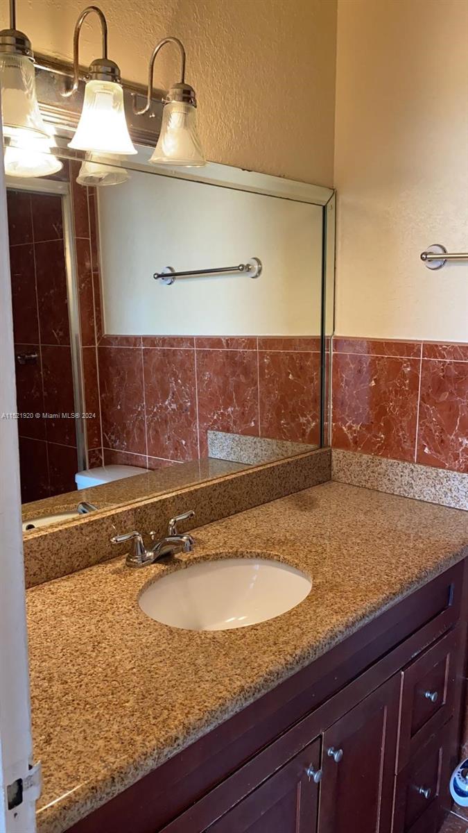 2000 NE 135th St 910, North Miami, Florida 33181, 2 Bedrooms Bedrooms, ,2 BathroomsBathrooms,Residential,For Sale,2000 NE 135th St 910,A11521920