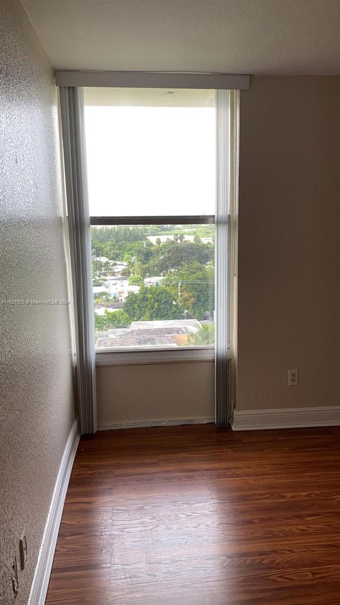 2000 NE 135th St 910, North Miami, Florida 33181, 2 Bedrooms Bedrooms, ,2 BathroomsBathrooms,Residential,For Sale,2000 NE 135th St 910,A11521920
