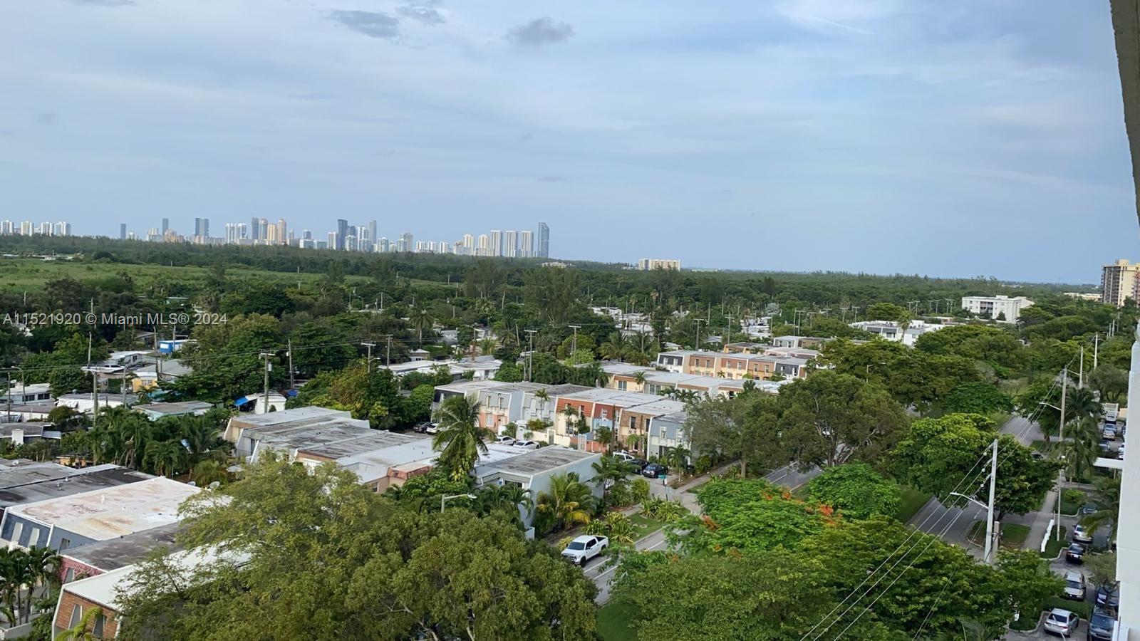 2000 NE 135th St 910, North Miami, Florida 33181, 2 Bedrooms Bedrooms, ,2 BathroomsBathrooms,Residential,For Sale,2000 NE 135th St 910,A11521920