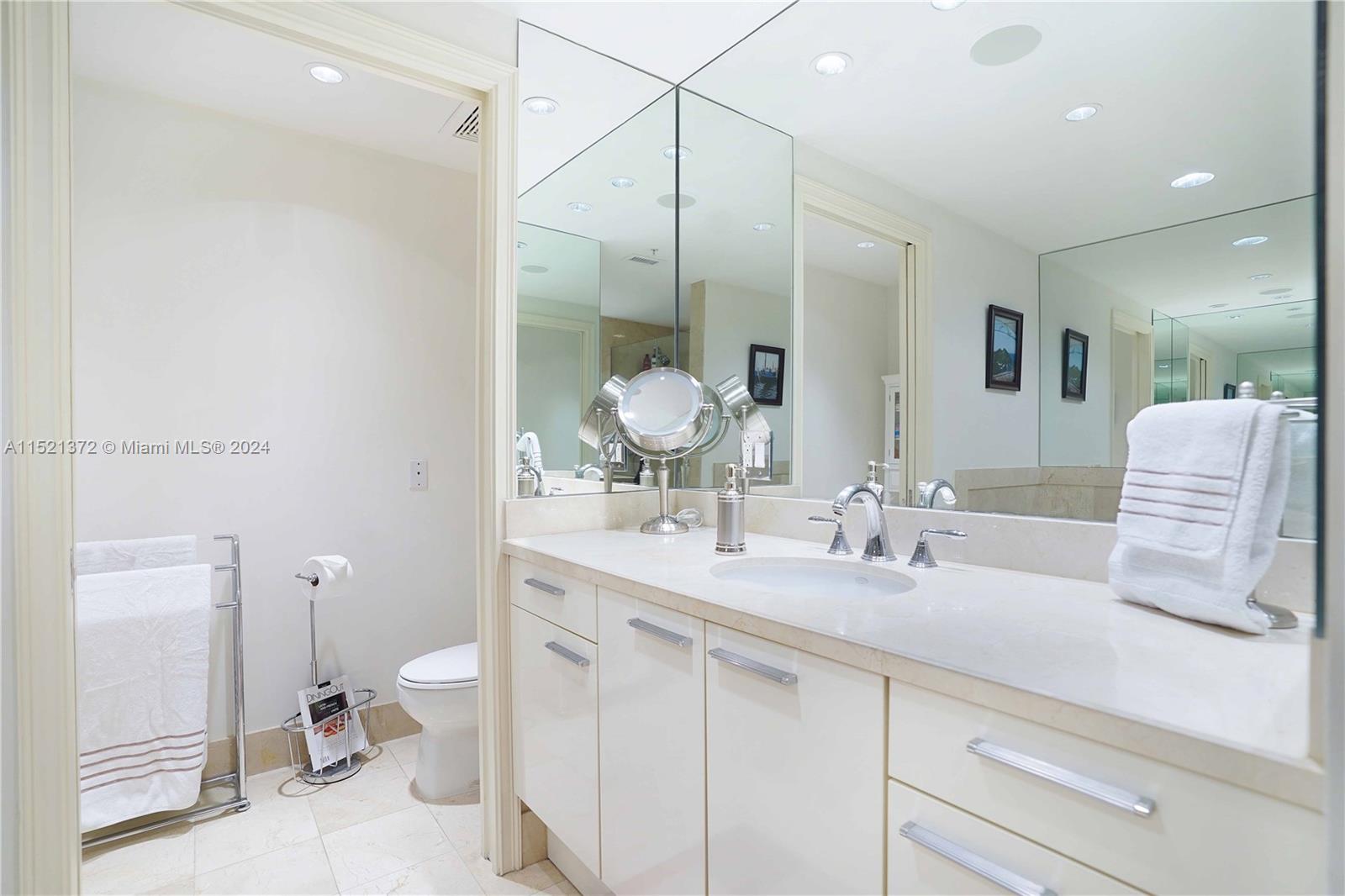 3350 SW 27th Ave 901, Coconut Grove, Florida 33133, 3 Bedrooms Bedrooms, ,3 BathroomsBathrooms,Residential,For Sale,3350 SW 27th Ave 901,A11521372