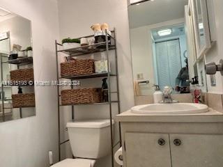 100 Bayview Dr 420, Sunny Isles Beach, Florida 33160, 1 Bedroom Bedrooms, ,1 BathroomBathrooms,Residentiallease,For Rent,100 Bayview Dr 420,A11515193
