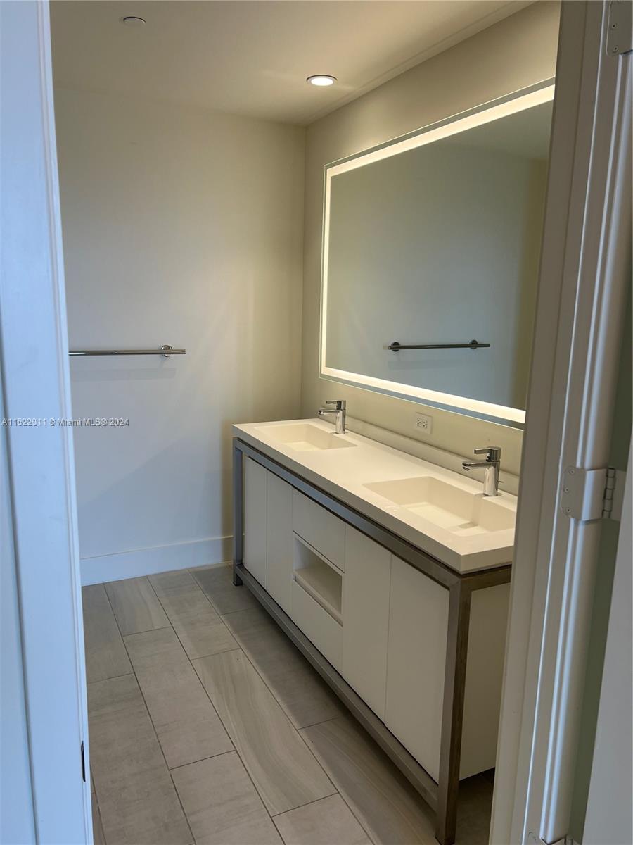 2000 Metropica Way 810, Sunrise, Florida 33323, 2 Bedrooms Bedrooms, ,2 BathroomsBathrooms,Residential,For Sale,2000 Metropica Way 810,A11522011