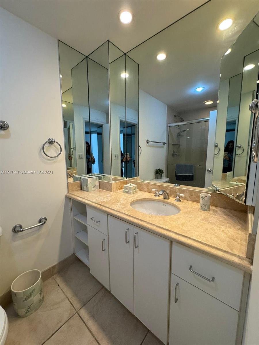 11111 Biscayne Blvd 11E, Miami, Florida 33181, 2 Bedrooms Bedrooms, ,2 BathroomsBathrooms,Residential,For Sale,11111 Biscayne Blvd 11E,A11517987