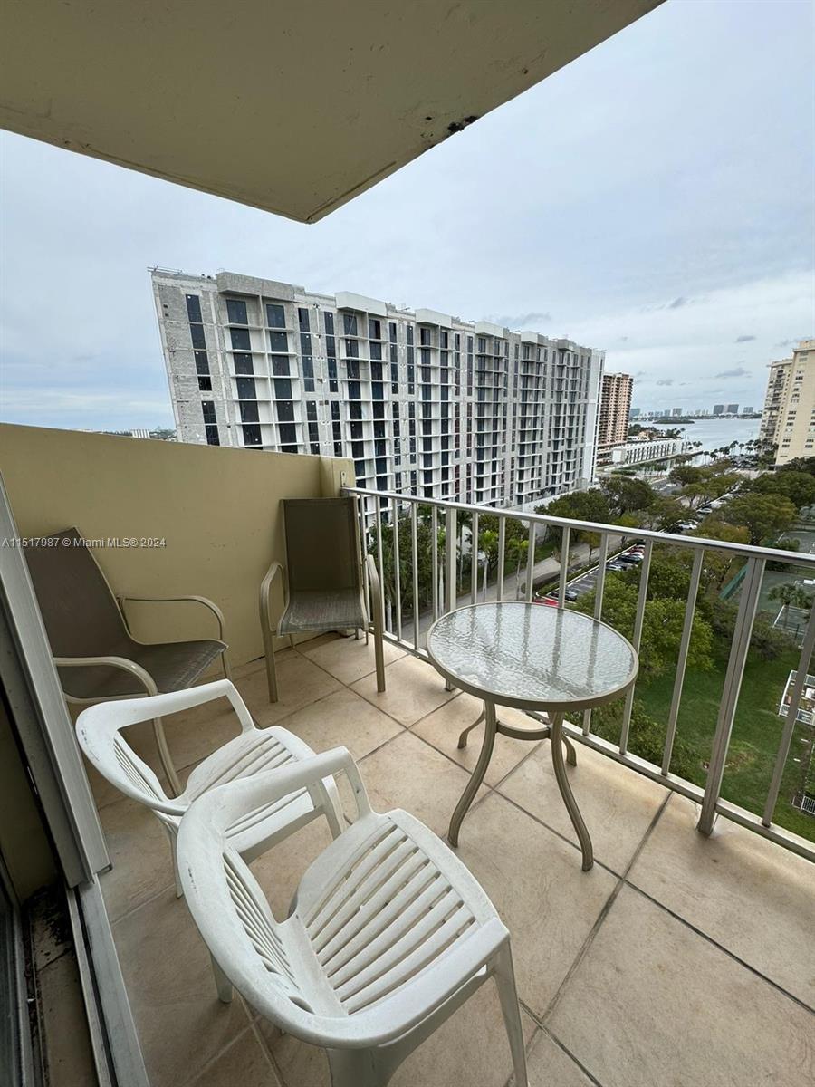 11111 Biscayne Blvd 11E, Miami, Florida 33181, 2 Bedrooms Bedrooms, ,2 BathroomsBathrooms,Residential,For Sale,11111 Biscayne Blvd 11E,A11517987