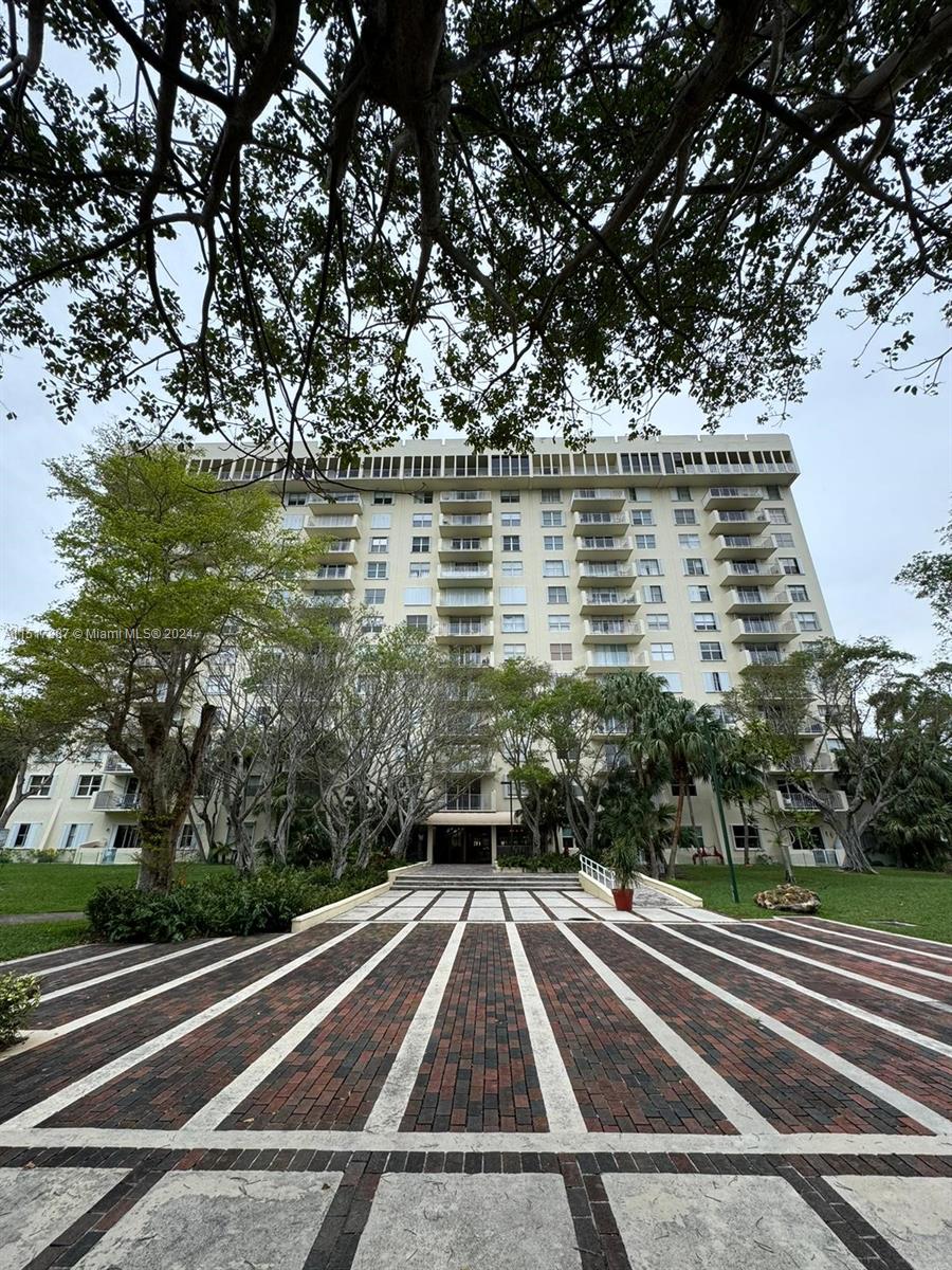 11111 Biscayne Blvd 11E, Miami, Florida 33181, 2 Bedrooms Bedrooms, ,2 BathroomsBathrooms,Residential,For Sale,11111 Biscayne Blvd 11E,A11517987