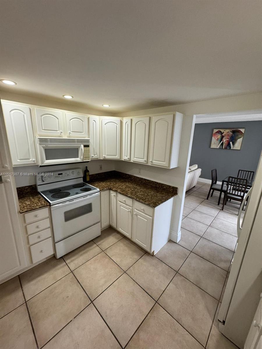 11111 Biscayne Blvd 11E, Miami, Florida 33181, 2 Bedrooms Bedrooms, ,2 BathroomsBathrooms,Residential,For Sale,11111 Biscayne Blvd 11E,A11517987