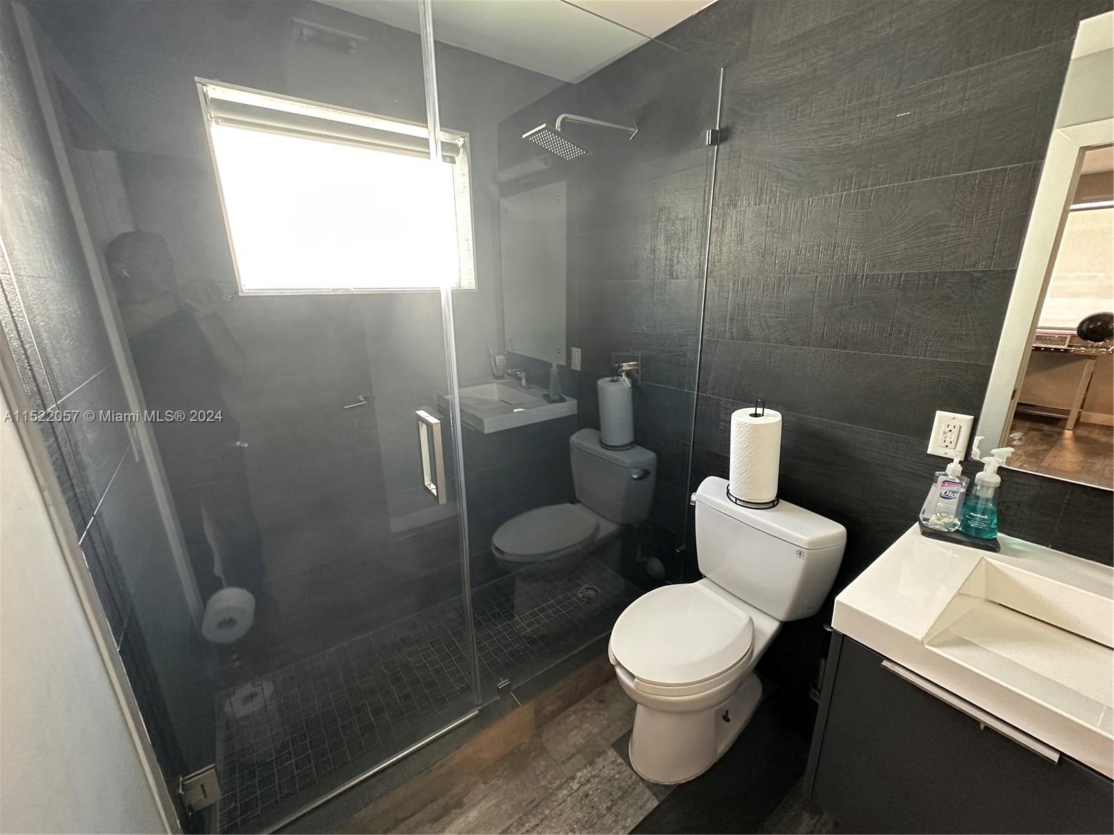 2482 Secoffee Ter, Miami, Florida 33133, ,Commercialsale,For Sale,2482 Secoffee Ter,A11522057