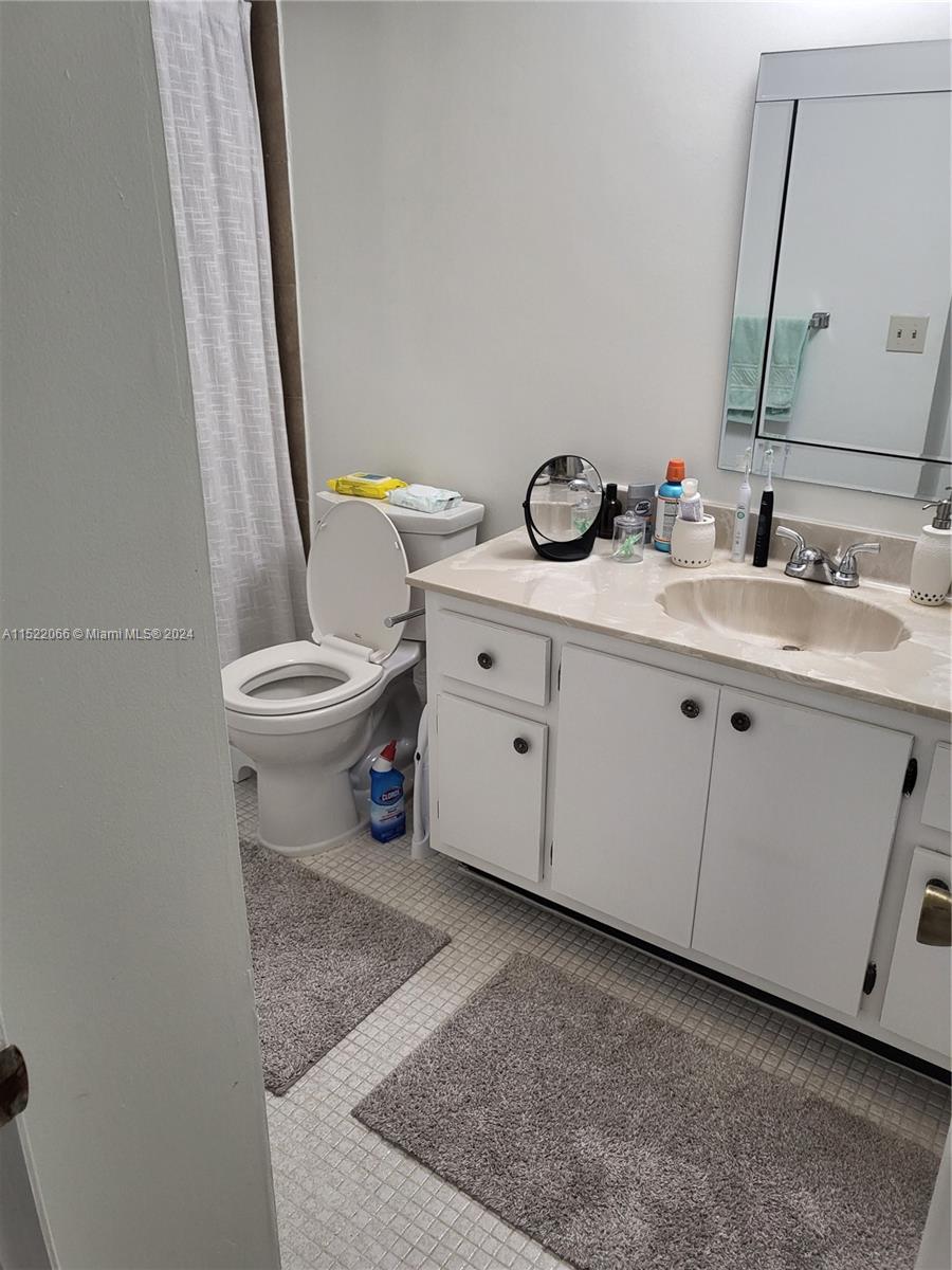 2851 NE 183rd St 411E, Aventura, Florida 33160, 1 Bedroom Bedrooms, ,1 BathroomBathrooms,Residential,For Sale,2851 NE 183rd St 411E,A11522066