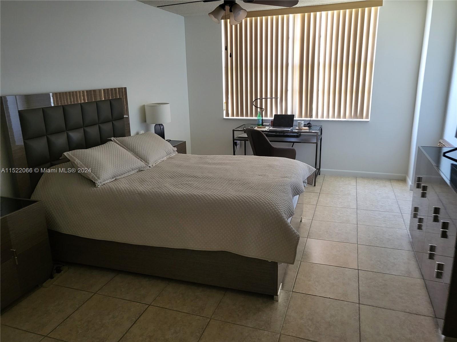 2851 NE 183rd St 411E, Aventura, Florida 33160, 1 Bedroom Bedrooms, ,1 BathroomBathrooms,Residential,For Sale,2851 NE 183rd St 411E,A11522066
