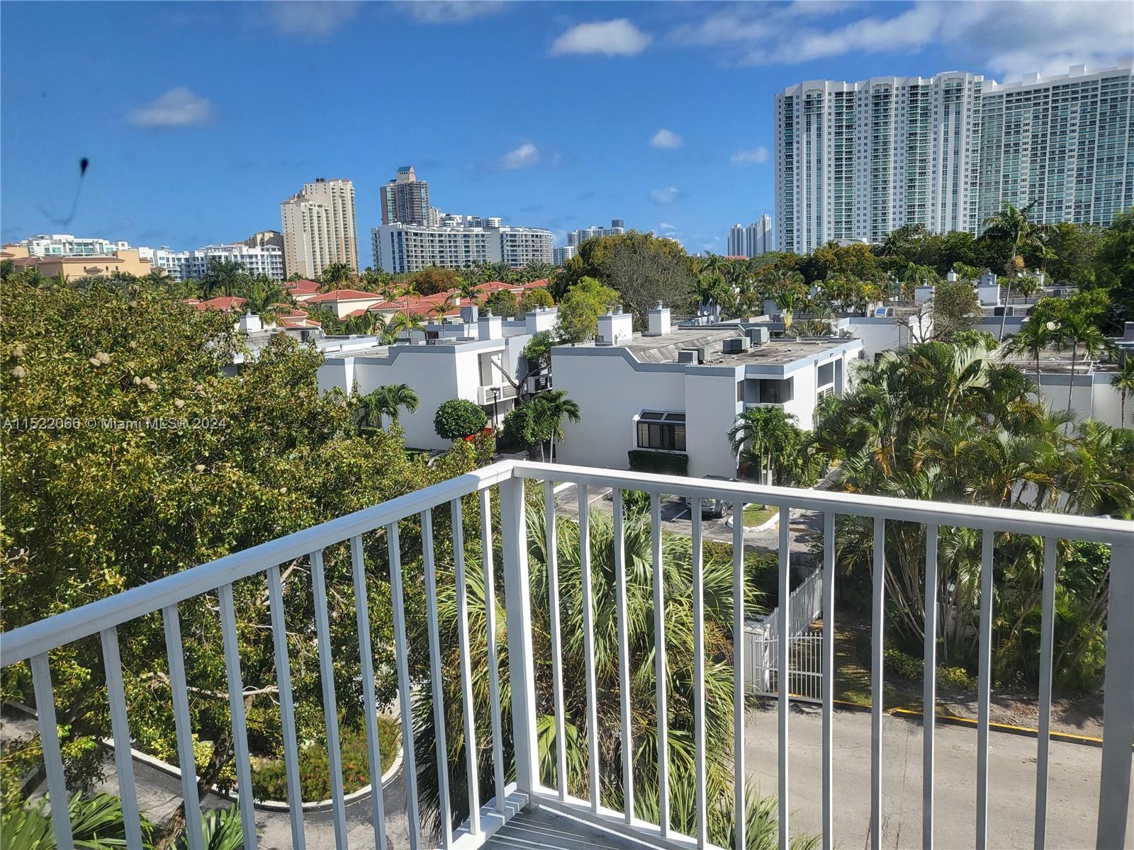 2851 NE 183rd St 411E, Aventura, Florida 33160, 1 Bedroom Bedrooms, ,1 BathroomBathrooms,Residential,For Sale,2851 NE 183rd St 411E,A11522066