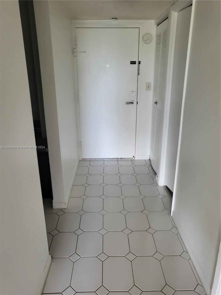 2851 NE 183rd St 411E, Aventura, Florida 33160, 1 Bedroom Bedrooms, ,1 BathroomBathrooms,Residential,For Sale,2851 NE 183rd St 411E,A11522066