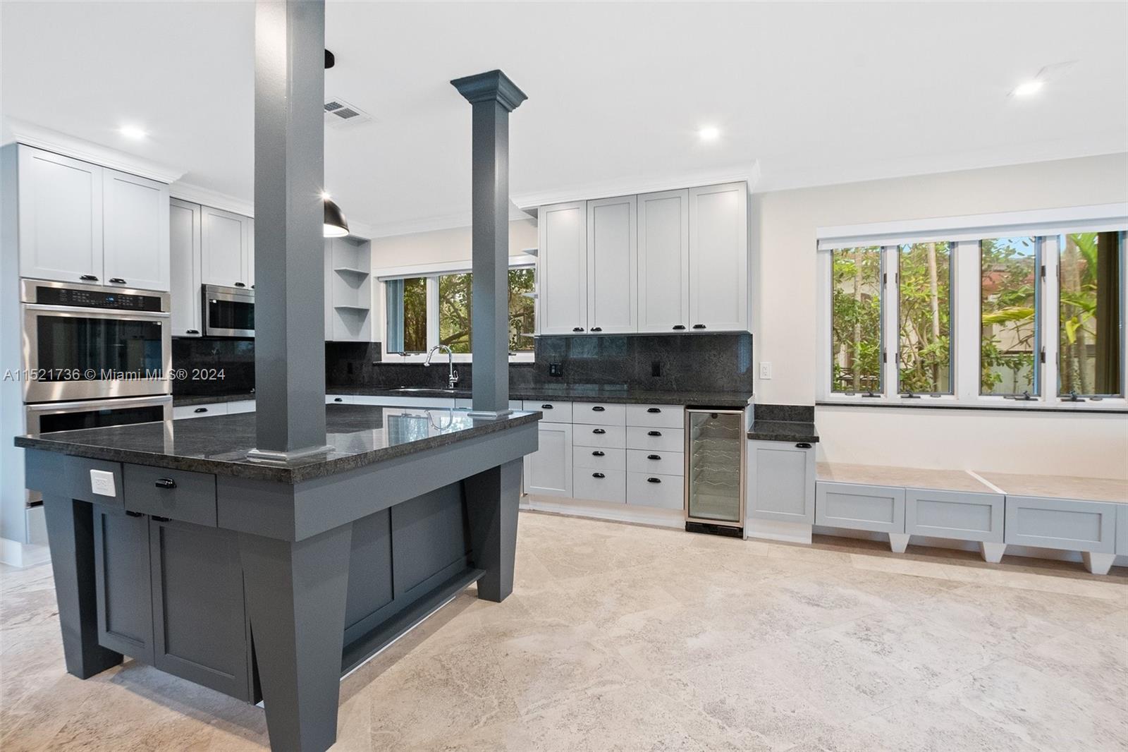 247 Bal Bay Dr, Bal Harbour, Florida 33154, 4 Bedrooms Bedrooms, ,4 BathroomsBathrooms,Residential,For Sale,247 Bal Bay Dr,A11521736