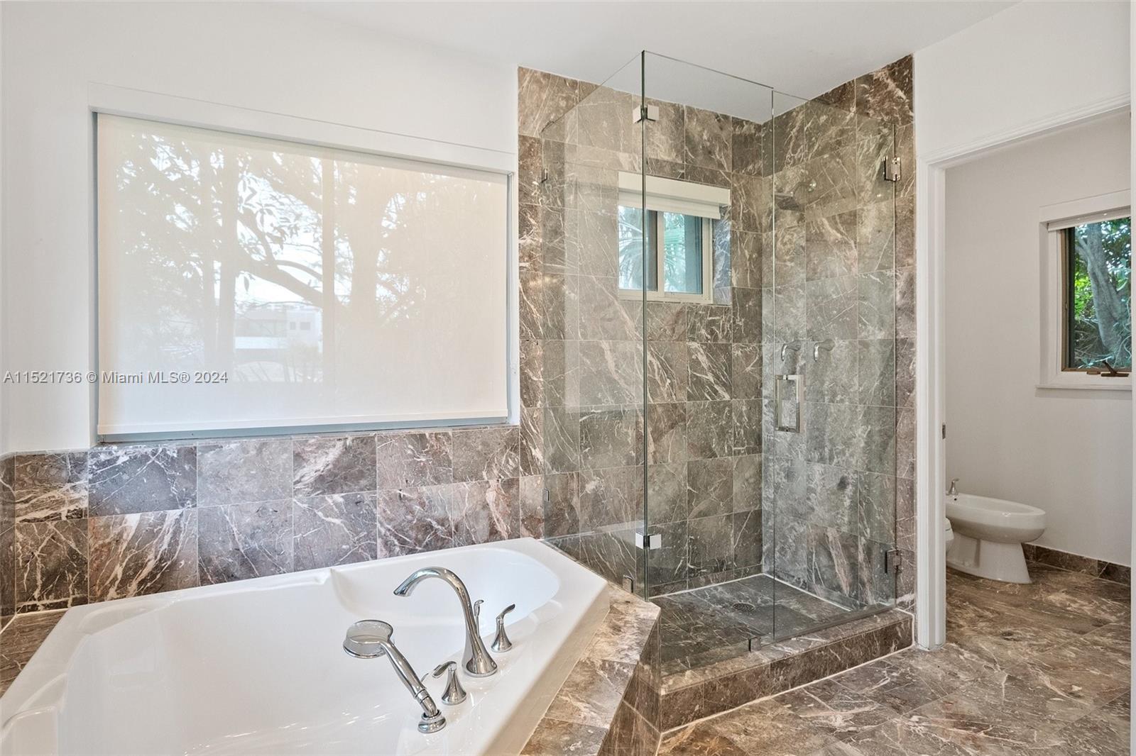 247 Bal Bay Dr, Bal Harbour, Florida 33154, 4 Bedrooms Bedrooms, ,4 BathroomsBathrooms,Residential,For Sale,247 Bal Bay Dr,A11521736
