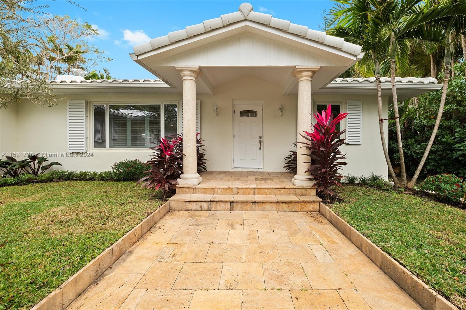 247 Bal Bay Dr, Bal Harbour, Florida 33154, 4 Bedrooms Bedrooms, ,4 BathroomsBathrooms,Residential,For Sale,247 Bal Bay Dr,A11521736