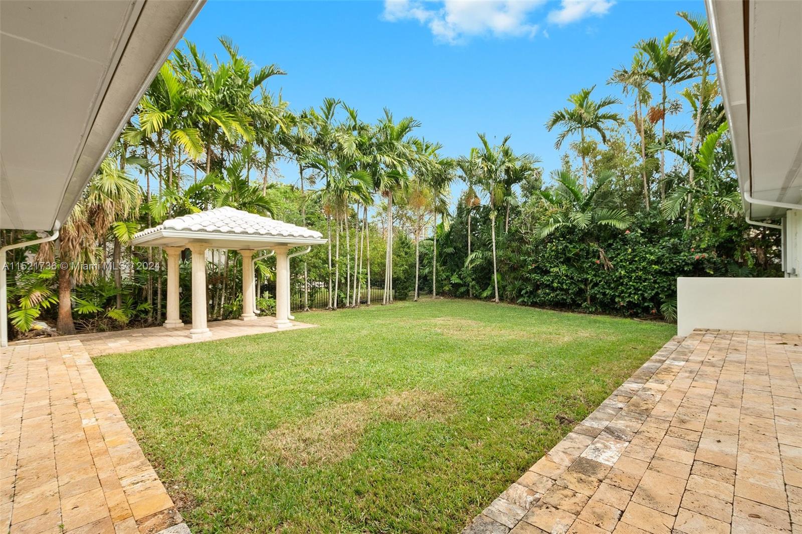 247 Bal Bay Dr, Bal Harbour, Florida 33154, 4 Bedrooms Bedrooms, ,4 BathroomsBathrooms,Residential,For Sale,247 Bal Bay Dr,A11521736