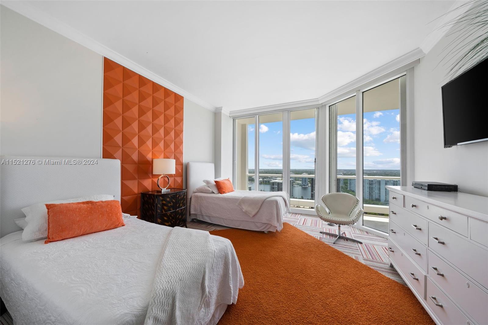 Aventura, Florida 33160, 3 Bedrooms Bedrooms, ,3 BathroomsBathrooms,Residential,For Sale,A11521276