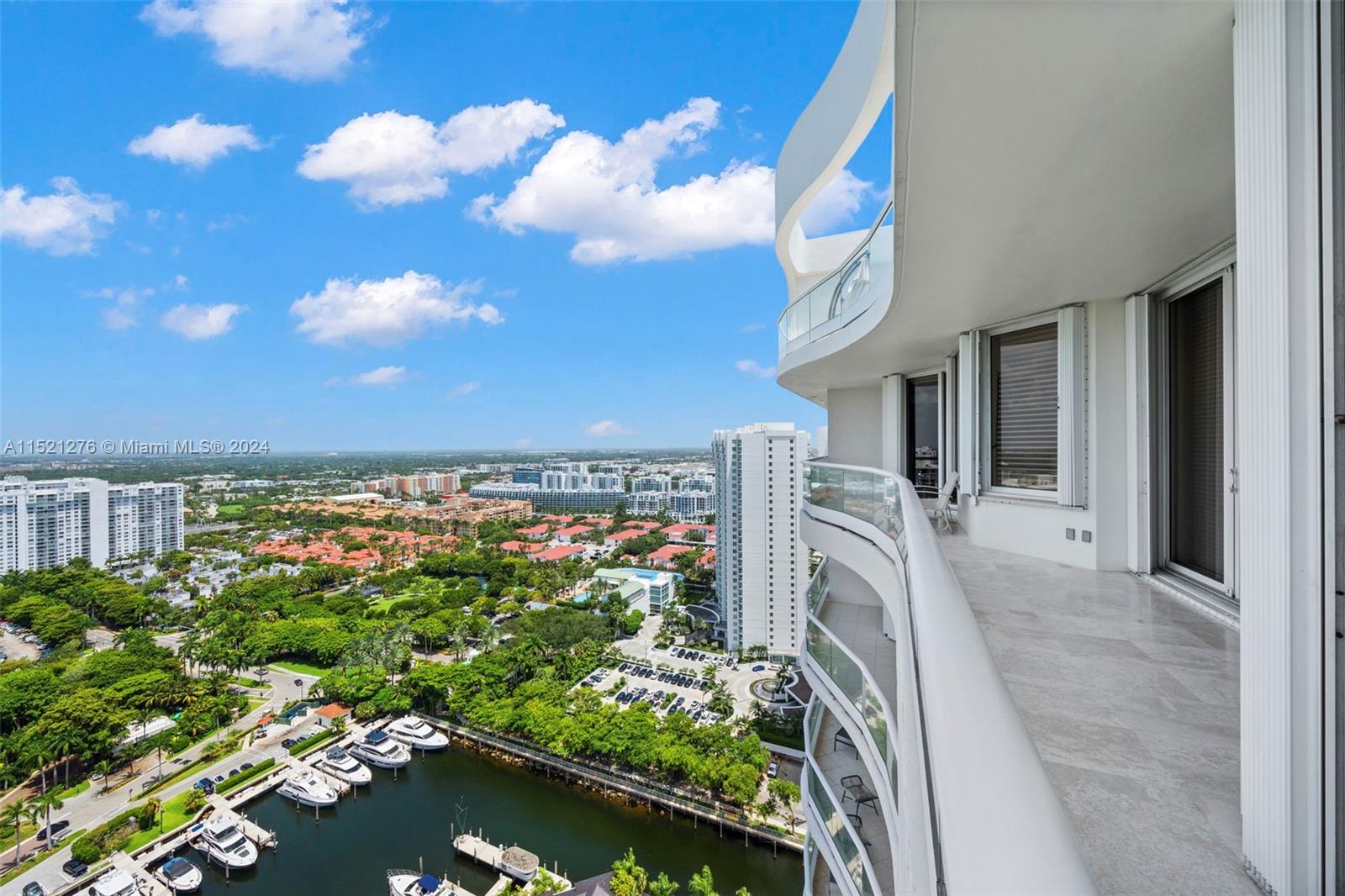 Aventura, Florida 33160, 3 Bedrooms Bedrooms, ,3 BathroomsBathrooms,Residential,For Sale,A11521276