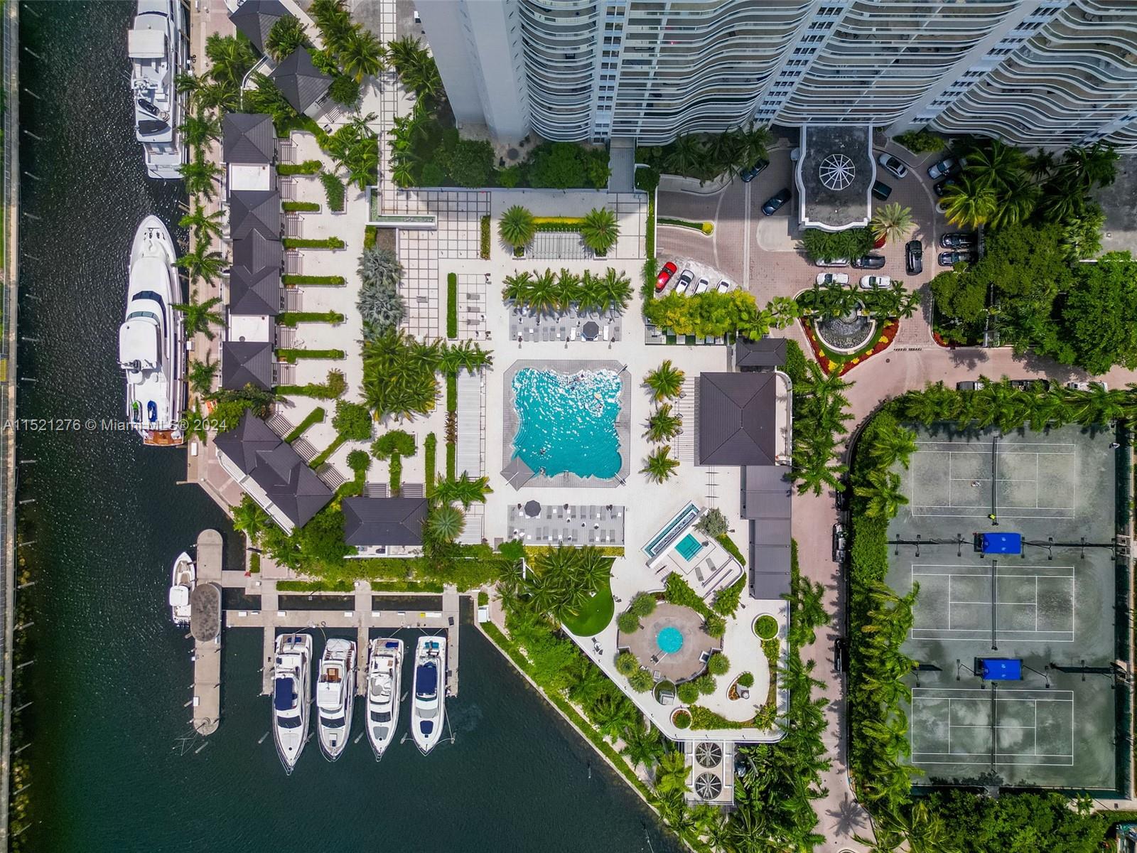 Aventura, Florida 33160, 3 Bedrooms Bedrooms, ,3 BathroomsBathrooms,Residential,For Sale,A11521276