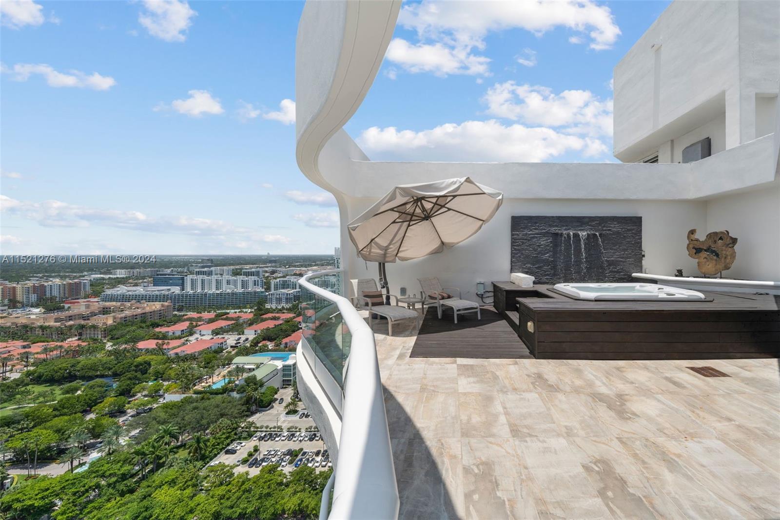Aventura, Florida 33160, 3 Bedrooms Bedrooms, ,3 BathroomsBathrooms,Residential,For Sale,A11521276