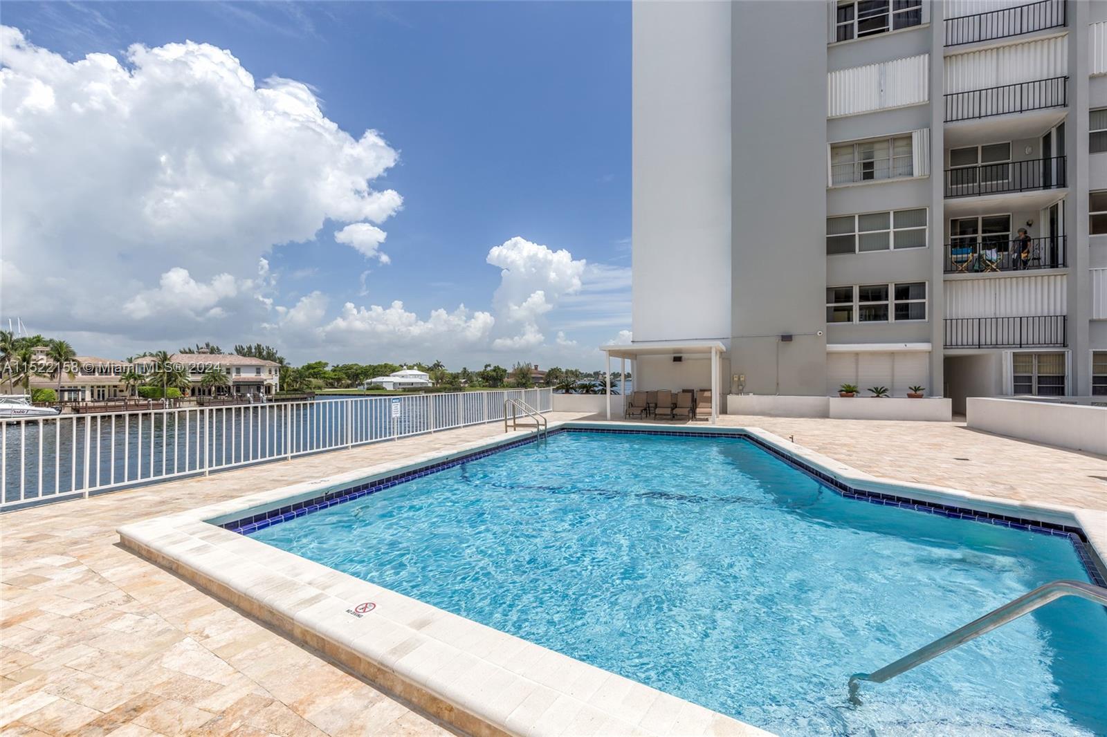1400 S Ocean Dr 1702, Hollywood, Florida 33019, 2 Bedrooms Bedrooms, ,2 BathroomsBathrooms,Residential,For Sale,1400 S Ocean Dr 1702,A11522158