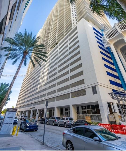 1200 Brickell Bay Dr 1915, Miami, Florida 33131, 2 Bedrooms Bedrooms, ,2 BathroomsBathrooms,Residential,For Sale,1200 Brickell Bay Dr 1915,A11522142